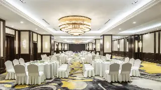 合肥按摩：让你的筋骨在工具的魔法下尽情舒展 poster