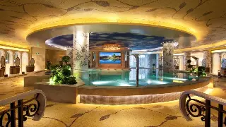 合肥养生会所：不止是颜值，更是触手可及的治愈力量 poster