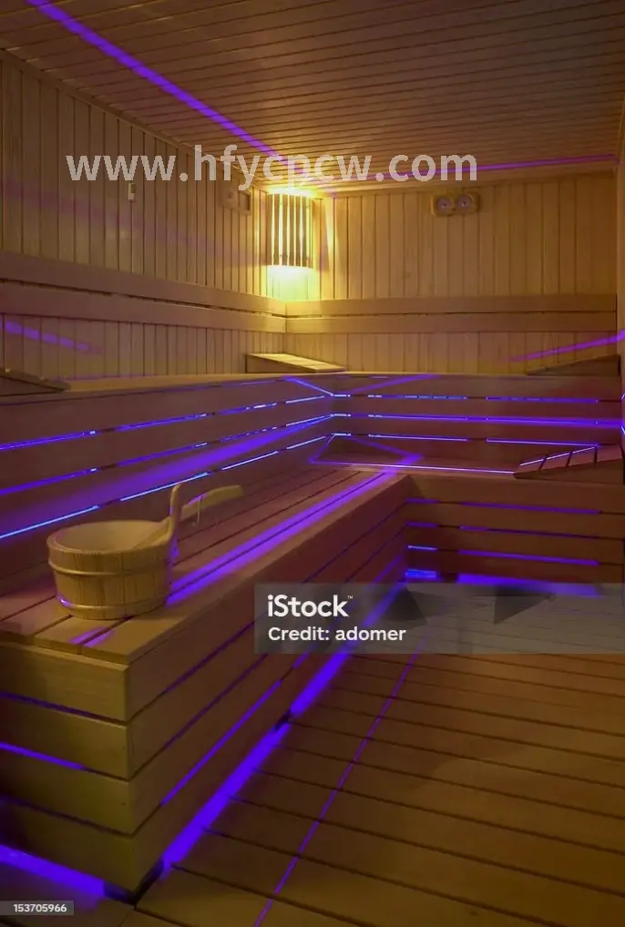 用手指按摩颈部肌肉